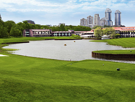  Тренировочное поле Федерации гольфа “На Гребном канале” - гольф без барьеров в центре Москвы