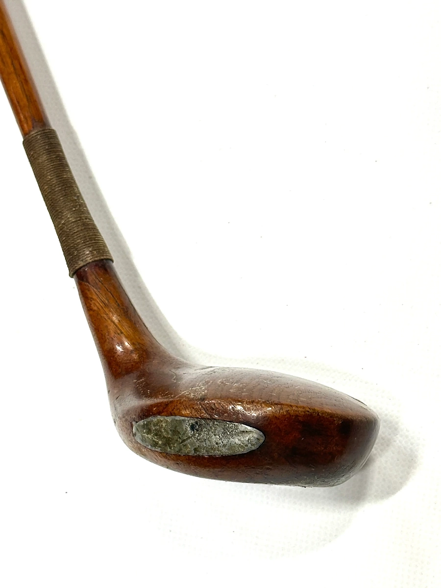 Антикварная клюшка для гольфа Wright & Ditson “St. Andrews” Wood (hickory, ок. 1919–1924 гг.)